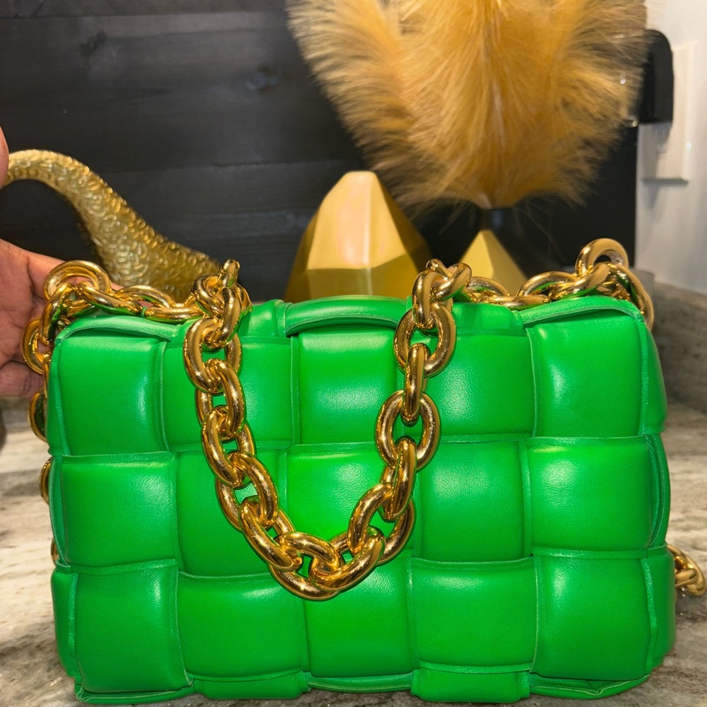 Green Quilted Chain Shoulder Bag